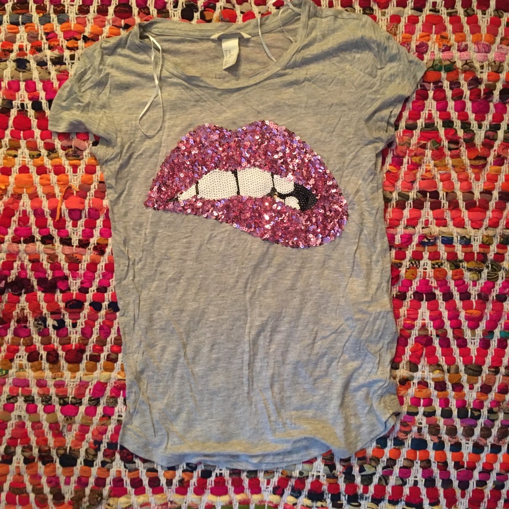 T shirt graphic mouth new